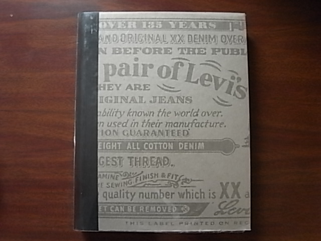 洋書　This is a pair of　Levi’s Jeans