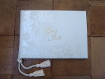Guest Book　植物エンボス模様　コードリボン付