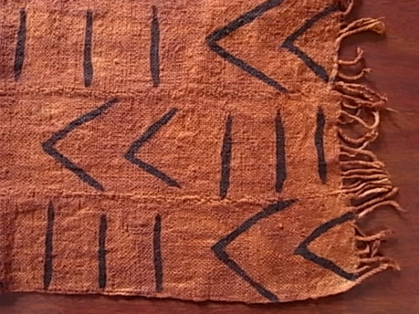 アフリカ綿手織り　 泥染めミニクロス　 フリンジ付き