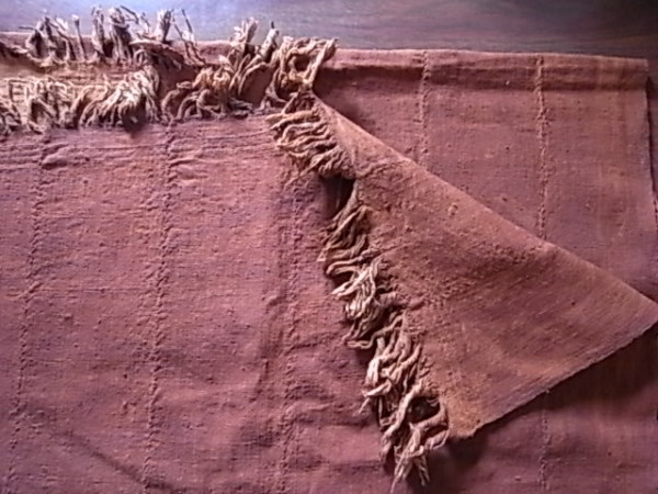 アフリカ綿手織り　 泥染めマルチクロス無地　 フリンジ付き