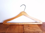 木製　 アンティークハンガー　 CANADA