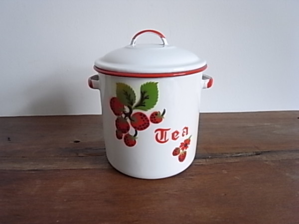 蓋付ホーローTeaストッカー イチゴ柄　