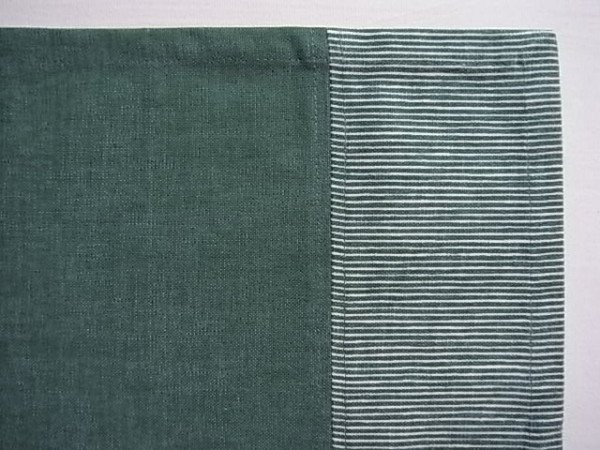 maliece テーブルランナー 端ストライプ