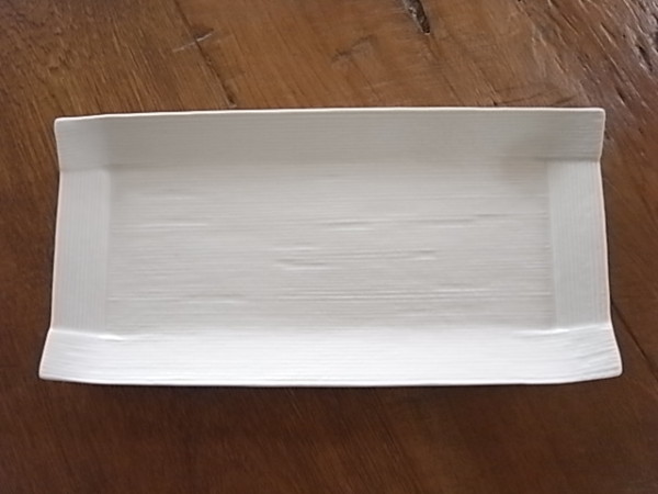 取皿　変形×長方形　 スジ入り 