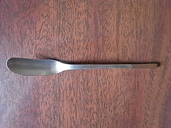 バターナイフ 持手ブロンズ