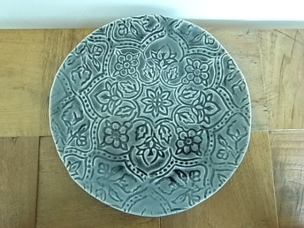 jars　 陶器プレート 花エンボス