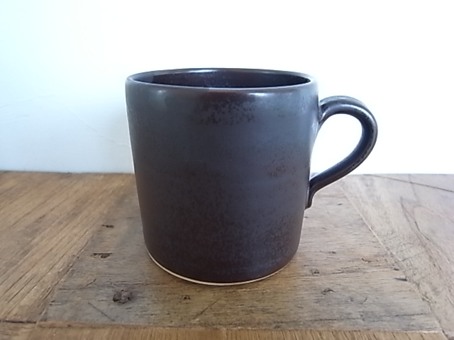 SOENDERGAADEN DESIGN 陶器マグカップ モカ 全2個