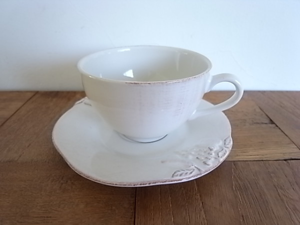 COSTA NOVA カップ＆ソーサー ソーサーフルーツレリーフ