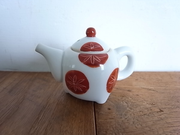 Madu　 醤油さし　丸花柄