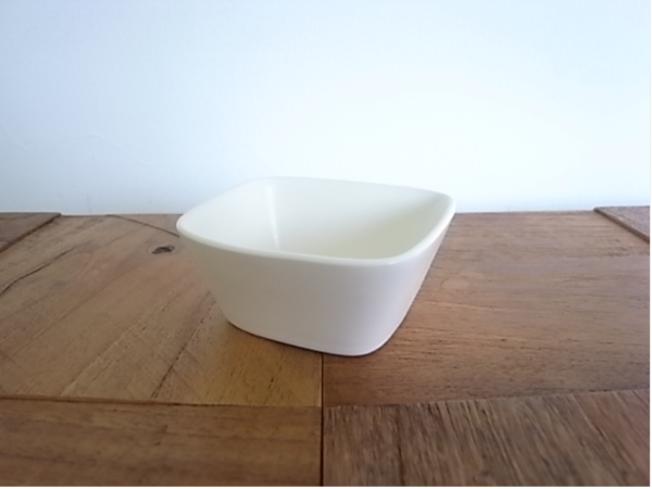 ミルヒミニカップ　4th-market　半磁器　全2個