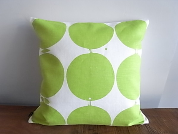 FIQクッションカバー　 TALLYHOO　グリーン　 全2枚