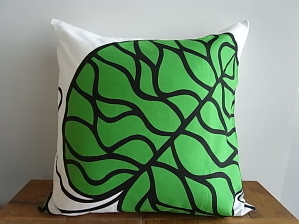 マリメッコ　BOTTNA　クッションカバー　グリーン