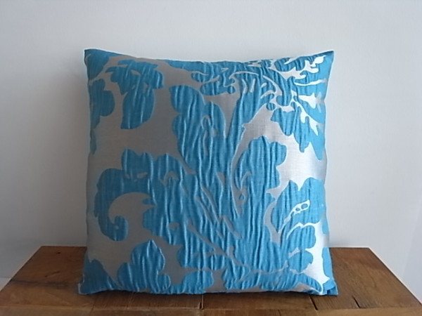 クッションカバー ブルーフラワー柄　全2枚