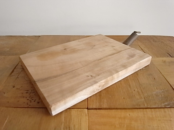 カッティングボード　持手アイアン