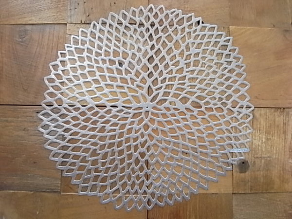 Chilewich　 ダリアモチーフプレースマット　 シルバー　全4枚